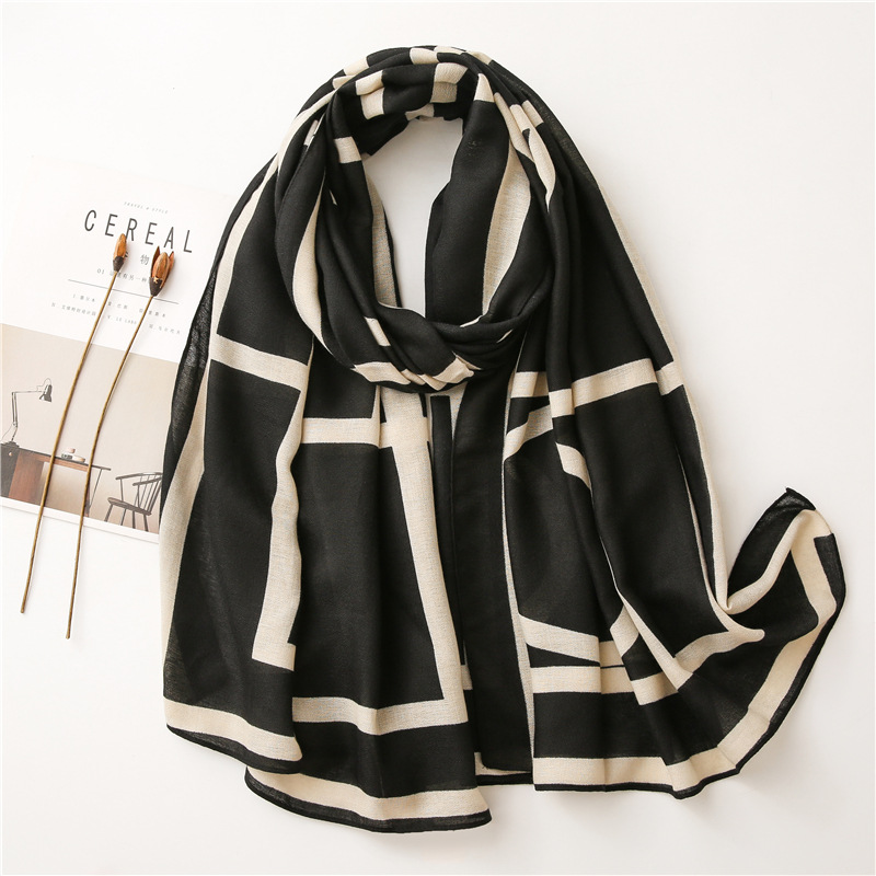 Spain Luxury Brand Black Beige - огляд і ціна Tippet Line