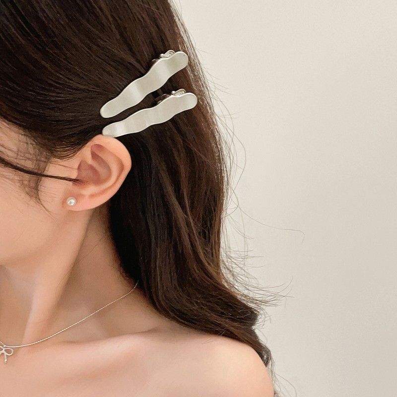 Matte or Glossy Silver Hair Cl - огляд і ціна Tippet Line