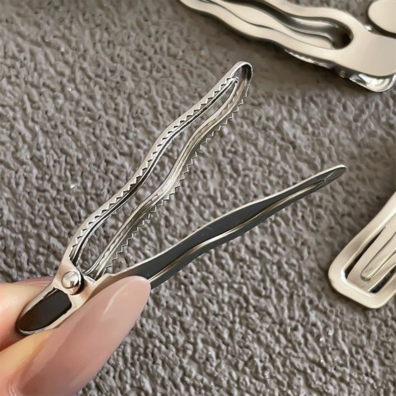 Matte or Glossy Silver Hair Cl - огляд і ціна Tippet Line